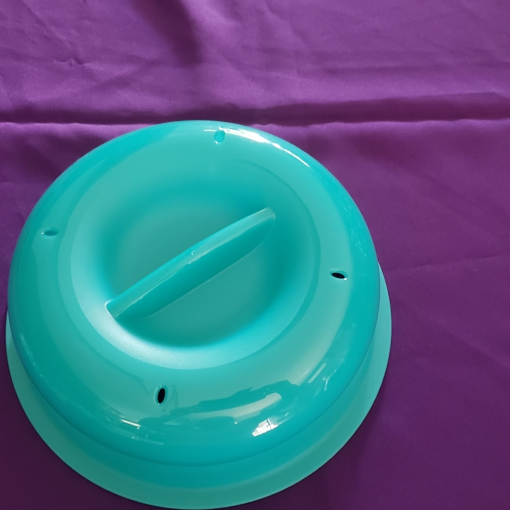 Tupperware - Picture 3 of 16